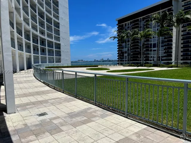 2-bedroom condo for sale in Miami - 601 NE 36th St 801 - MondialRealty