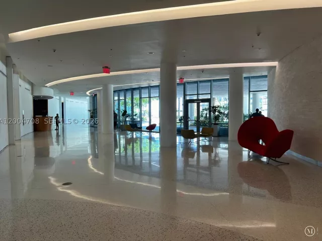 2-bedroom condo for sale in Miami - 601 NE 36th St 801 - MondialRealty