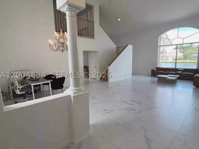 5-bedroom home for sale in Pembroke Pines - 13840 NW 20th St - MondialRealty