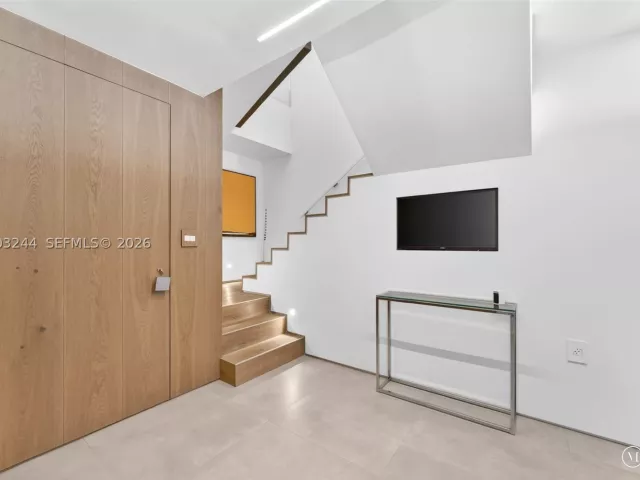 3-bedroom condo for sale in Miami - 801 Brickell Key Blvd PH3306 - MondialRealty