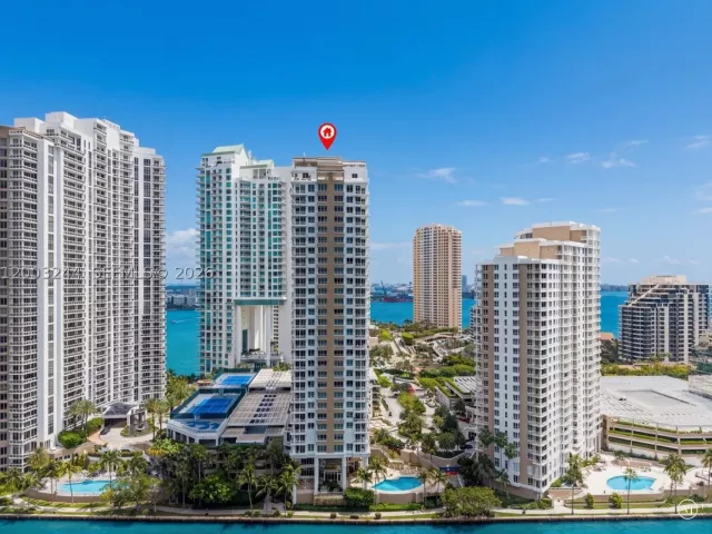 3-bedroom condo for sale in Miami - 801 Brickell Key Blvd PH3306 - MondialRealty
