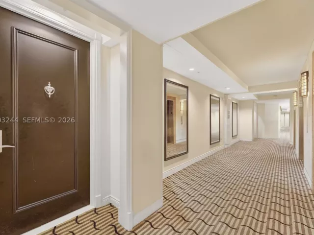 3-bedroom condo for sale in Miami - 801 Brickell Key Blvd PH3306 - MondialRealty