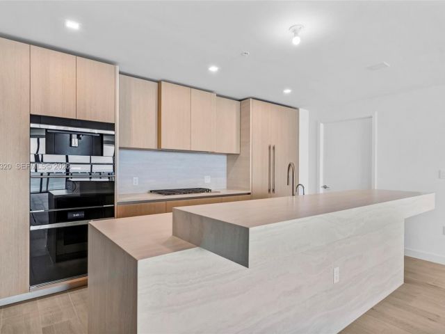 3-bedroom condo for rent in Pompano Beach - 900 N Ocean Blvd 1202 - MondialRealty