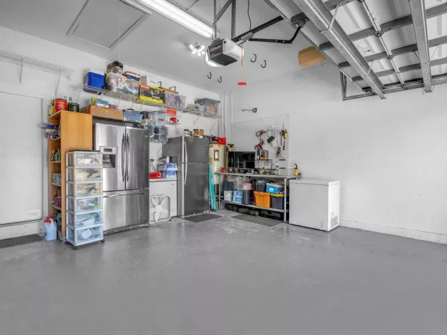 5-bedroom home for sale in Fort Lauderdale - 16423 Segovia Circle S - MondialRealty
