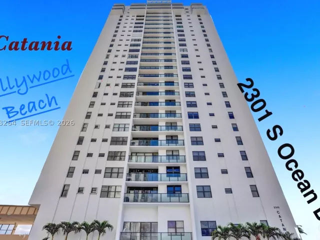 2-bedroom condo for sale in Hollywood - 2301 S Ocean Dr 1705 - MondialRealty