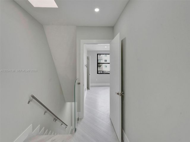 3-bedroom home for rent in North Miami Beach - 3744 NE 167th St 43 - MondialRealty