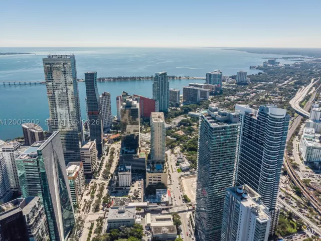 2-bedroom condo for rent in Miami - 1080 Brickell Ave 2601 - MondialRealty