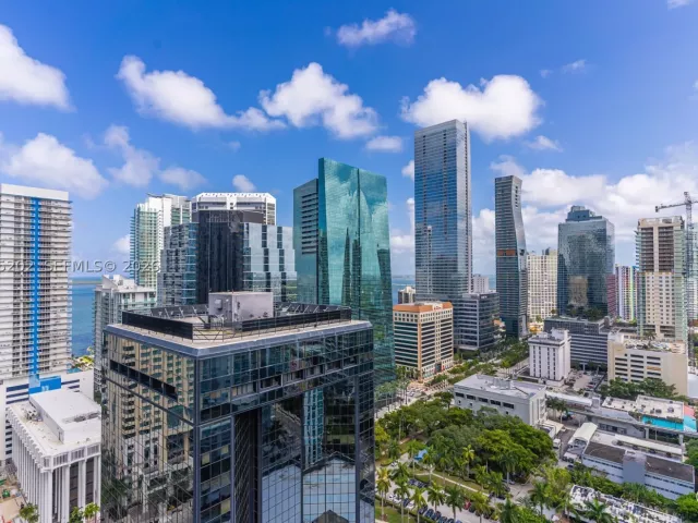 2-bedroom condo for rent in Miami - 1080 Brickell Ave 2601 - MondialRealty