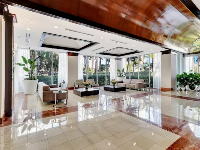 3-bedroom condo for sale in Sunny Isles Beach - 16400 Collins Avenue 641 - MondialRealty