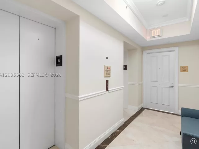 3-bedroom condo for rent in Sunny Isles Beach - 17875 Collins Ave 3305 - MondialRealty
