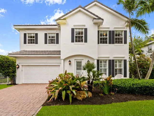 4-bedroom home for sale in Fort Lauderdale - 1421 SW 20th Court - MondialRealty