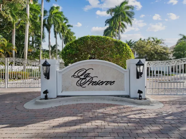 4-bedroom home for sale in Fort Lauderdale - 1421 SW 20th Court - MondialRealty