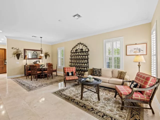 4-bedroom home for sale in Fort Lauderdale - 1421 SW 20th Court - MondialRealty