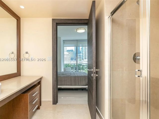 2-bedroom condo for sale in Miami - 495 Brickell Ave 703 - MondialRealty