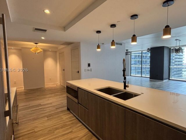 2-bedroom condo for rent in Miami - 801 S Miami Ave 3510 - MondialRealty