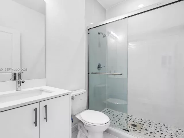 5-bedroom home for sale in Miami - 22445 SW 125th Ave 18A - MondialRealty