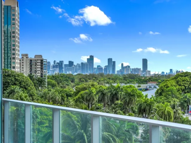 5-bedroom condo for sale in Miami - 2675 S Bayshore Dr 602S - MondialRealty