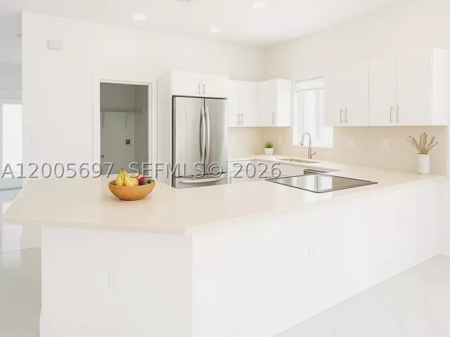 4-bedroom home for sale in Homestead - 12901 SW 265th St - MondialRealty