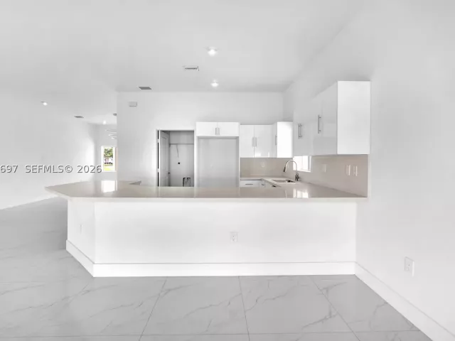 4-bedroom home for sale in Homestead - 12901 SW 265th St - MondialRealty