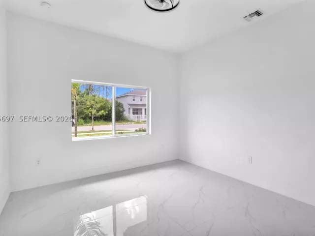 4-bedroom home for sale in Homestead - 12901 SW 265th St - MondialRealty