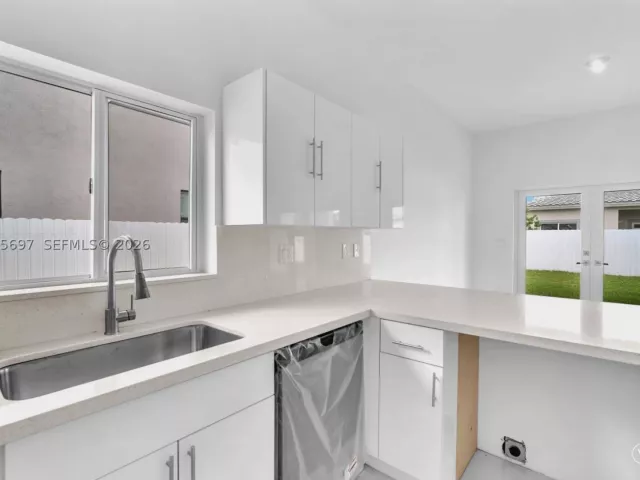 4-bedroom home for sale in Homestead - 12901 SW 265th St - MondialRealty