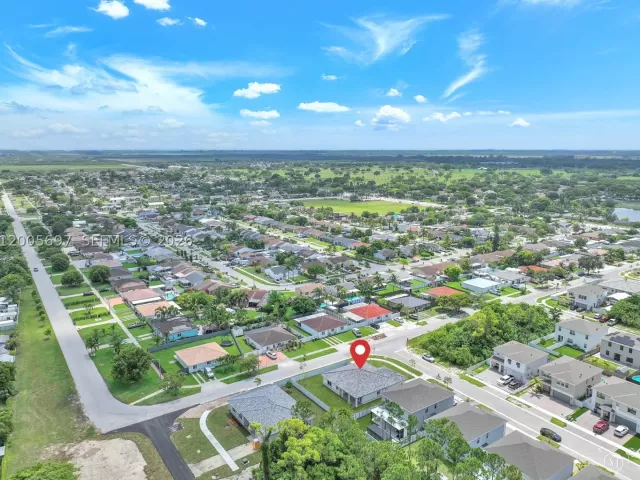 4-bedroom home for sale in Homestead - 12901 SW 265th St - MondialRealty