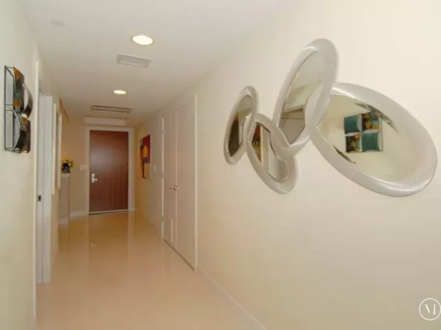 2-bedroom condo for rent in Fort Lauderdale - 2821 N Ocean Boulevard 401s - MondialRealty