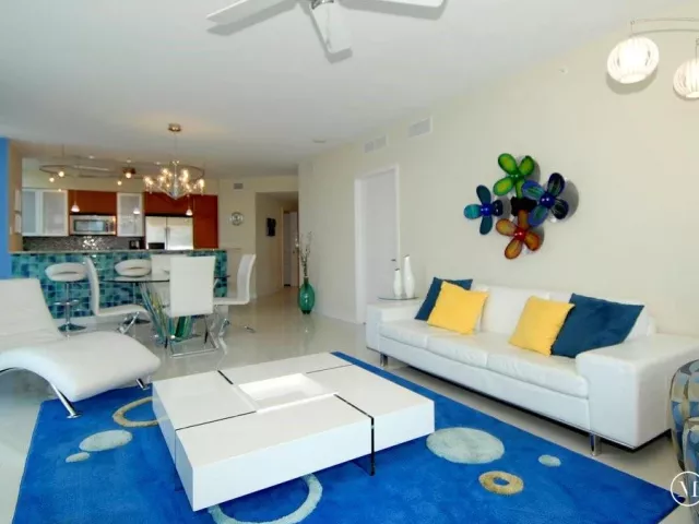 2-bedroom condo for rent in Fort Lauderdale - 2821 N Ocean Boulevard 401s - MondialRealty