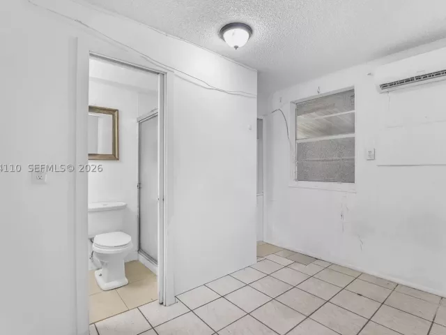 3-bedroom home for sale in Miami - 219 SW 6th Ave - MondialRealty