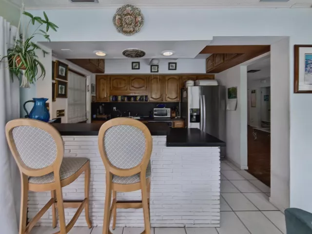 3-bedroom home for sale in Fort Lauderdale - 904 Citrus Isle - MondialRealty