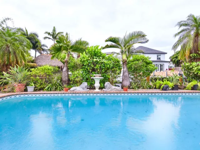 3-bedroom home for sale in Fort Lauderdale - 904 Citrus Isle - MondialRealty