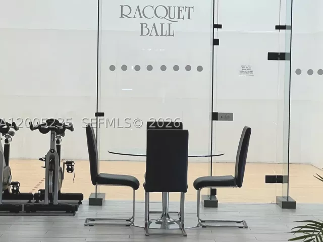 2-bedroom condo for sale in Sunny Isles Beach - 16500 Collins Ave 655 - MondialRealty