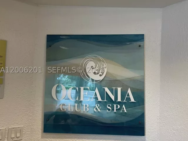 2-bedroom condo for rent in Sunny Isles Beach - 16500 Collins Ave 655 - MondialRealty