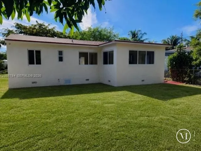 2-bedroom home for sale in North Miami - 815 NE 134th St - MondialRealty