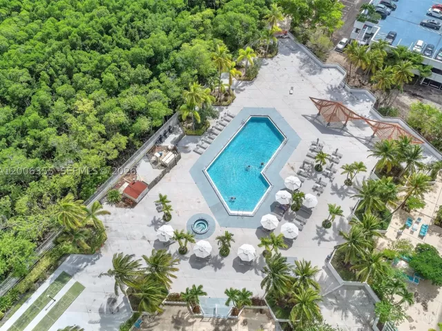 2-bedroom condo for sale in Sunny Isles Beach - 100 Bayview Dr 216 - MondialRealty