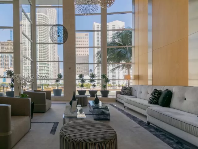 2-bedroom condo for rent in Miami - 901 Brickell Key Blvd 1009 - MondialRealty