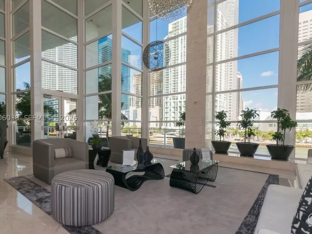 2-bedroom condo for rent in Miami - 901 Brickell Key Blvd 1009 - MondialRealty