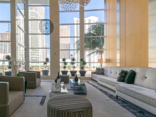 2-bedroom condo for sale in Miami - 901 Brickell Key Blvd 1009 - MondialRealty