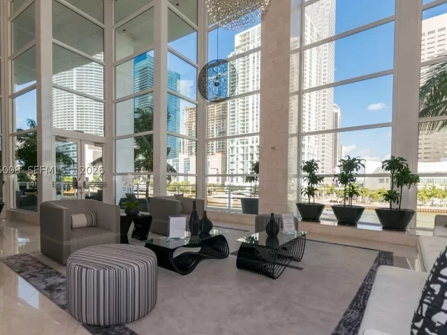 2-bedroom condo for sale in Miami - 901 Brickell Key Blvd 1009 - MondialRealty