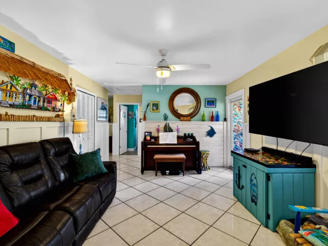 3-bedroom home for sale in Delray Beach - 5135 Palm Ridge Boulevard - MondialRealty