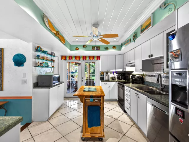 3-bedroom home for sale in Delray Beach - 5135 Palm Ridge Boulevard - MondialRealty