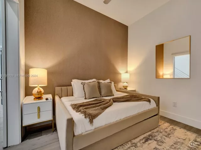 4-bedroom home for rent in Fort Lauderdale - 1222 NE 15th Avenue - MondialRealty