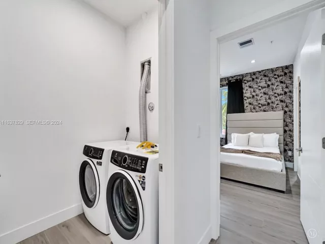 4-bedroom home for rent in Fort Lauderdale - 1222 NE 15th Avenue - MondialRealty