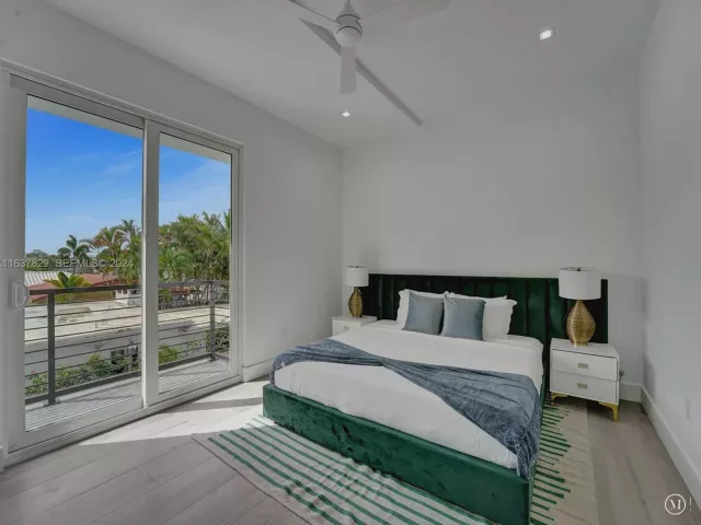 4-bedroom home for rent in Fort Lauderdale - 1222 NE 15th Avenue - MondialRealty