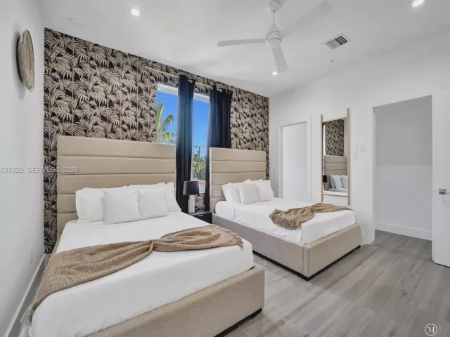 4-bedroom home for rent in Fort Lauderdale - 1222 NE 15th Avenue - MondialRealty