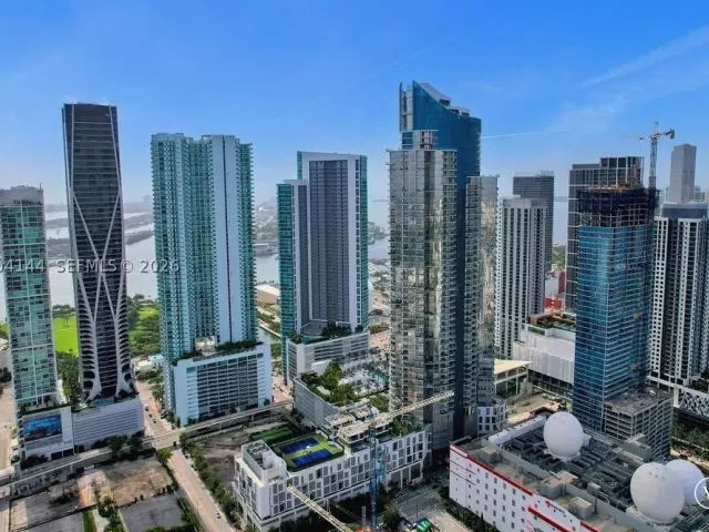 1-bedroom condo for sale in Miami - 851 NE 1st Ave 4405 - MondialRealty
