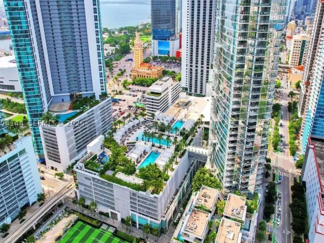 1-bedroom condo for sale in Miami - 851 NE 1st Ave 4405 - MondialRealty