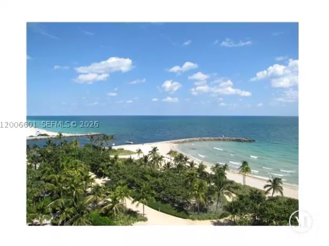 2-bedroom condo for rent in Bal Harbour -  - MondialRealty