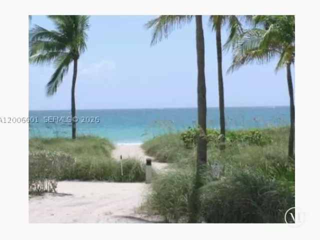 2-bedroom condo for rent in Bal Harbour -  - MondialRealty