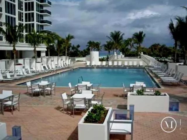 2-bedroom condo for rent in Bal Harbour -  - MondialRealty